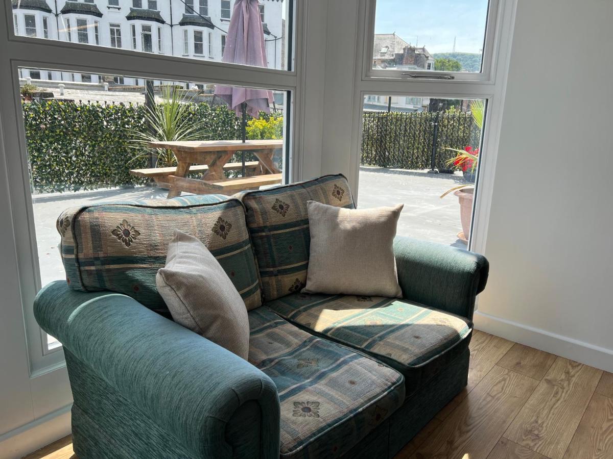 Beautiful Apartment,No 1, With Parking Ilfracombe Exterior foto